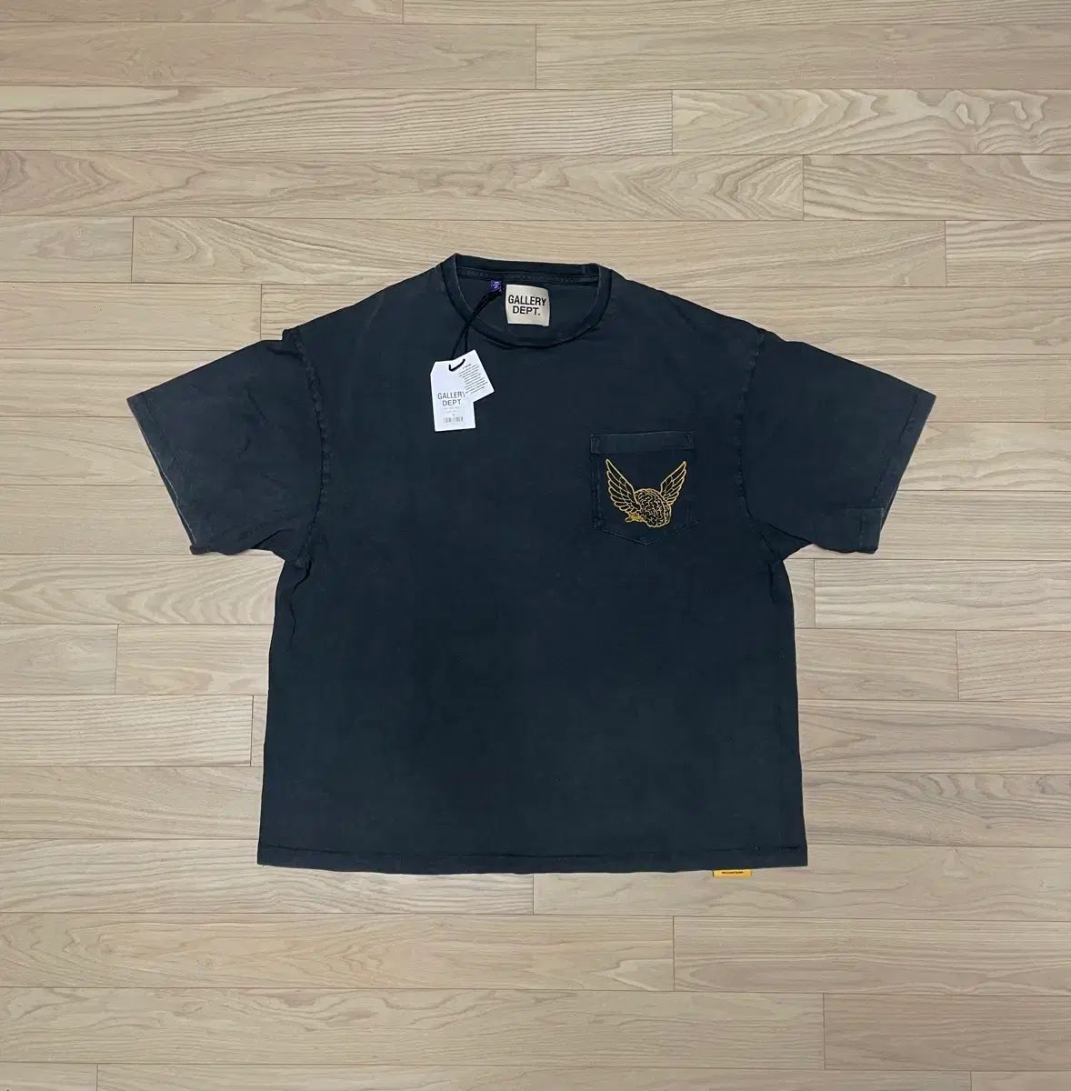 ギャラリー デパートメントファイブ ポケットTシャツ 出品