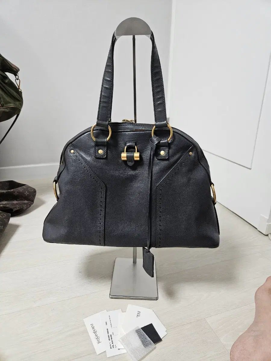 イヴ・サンローラン YSL バッグ (正規品)