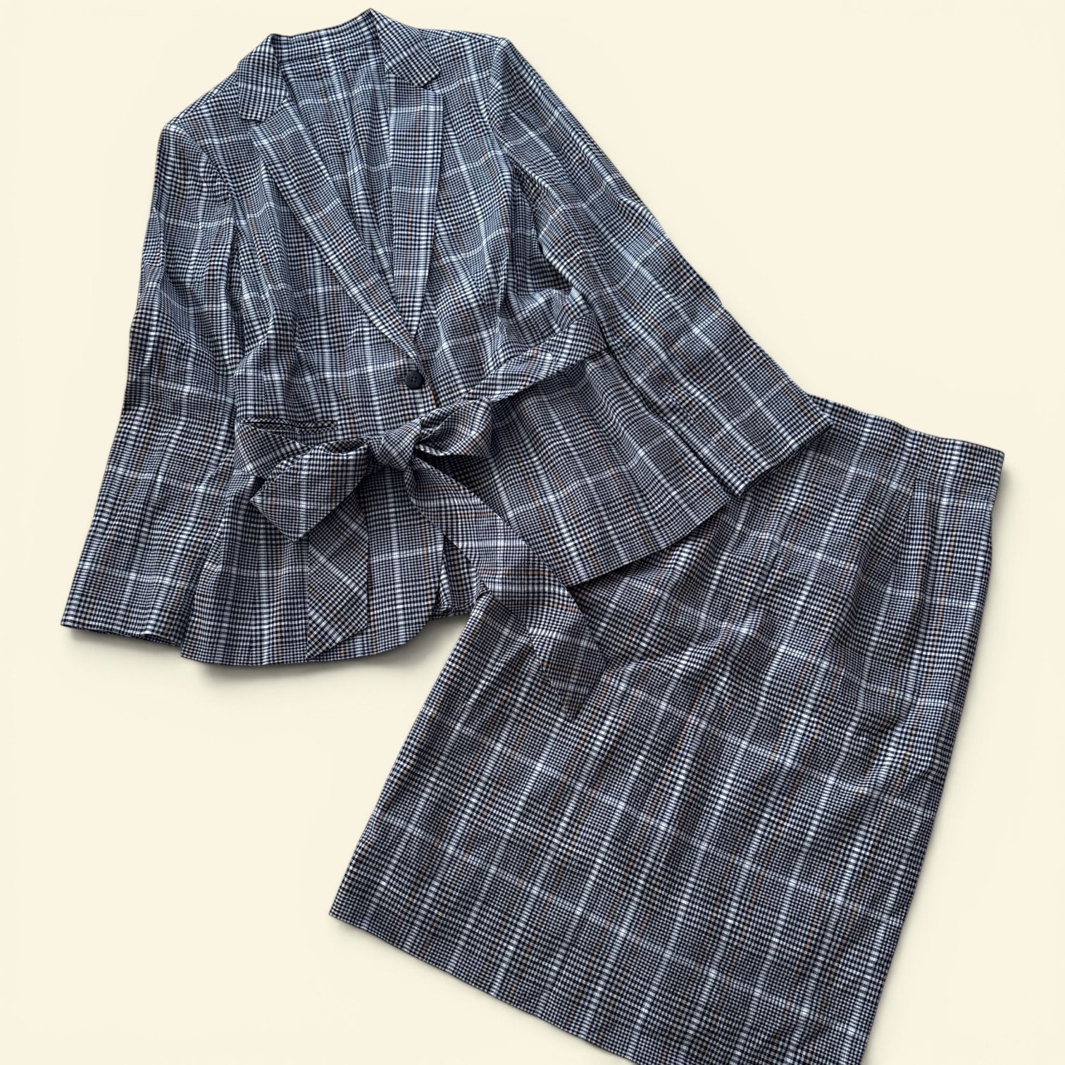 レリアン【13+】プラスハウス セットアップスーツ 美品 XL リボン 