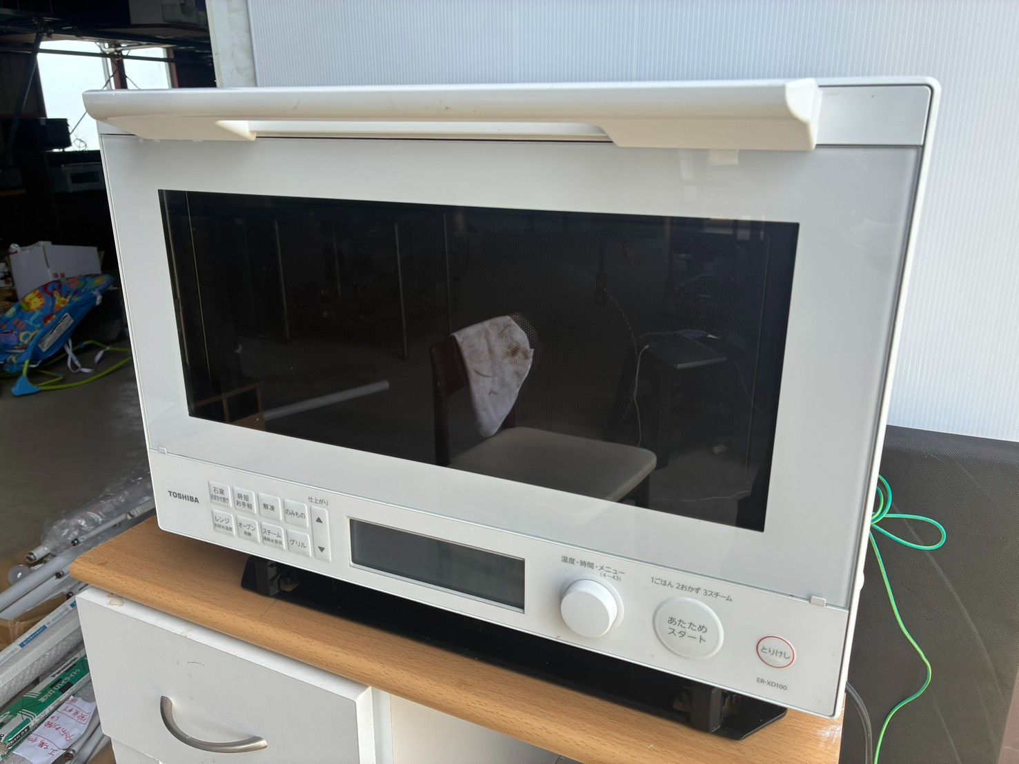 東芝 TOSHIBA 過熱水蒸気オーブンレンジ 30L 石窯ドーム ER-XD100(W) 22年製 フラットテーブル