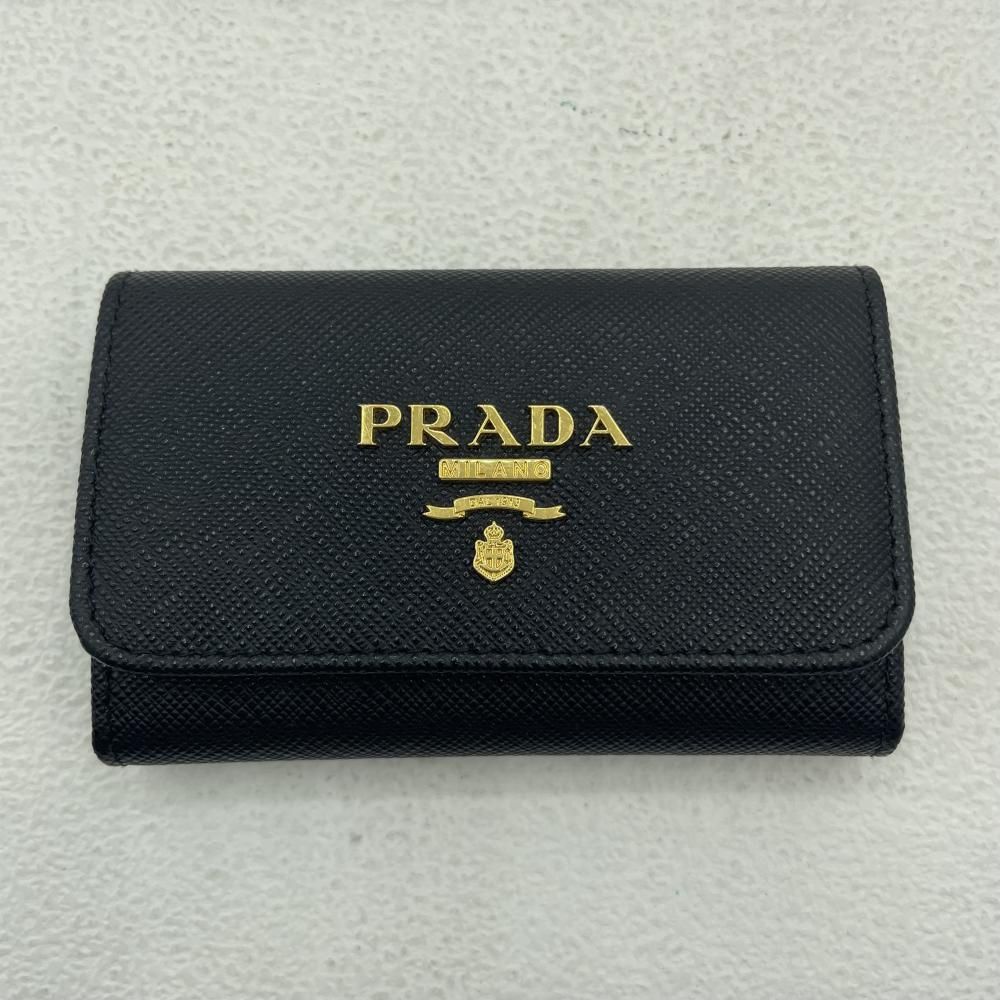 【二回程使用】Prada サフィアーノ 4連 キーケース 正規品 中古】PRADA サフィアーノレザー 4連キーケース[79] - メルカリ