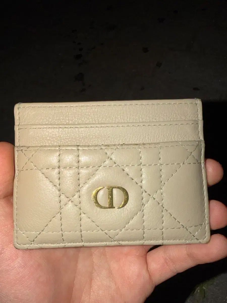 ディオール カロ フリージア カード 財布