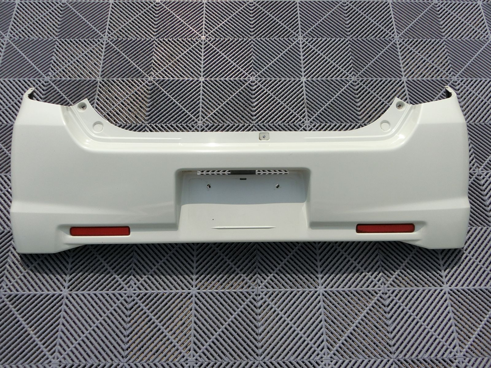 [908] 送料無料 個人宅配送可 スズキ ワゴンR スティングレー MH23S リアバンパー 71811-70K5 カラーZ7T