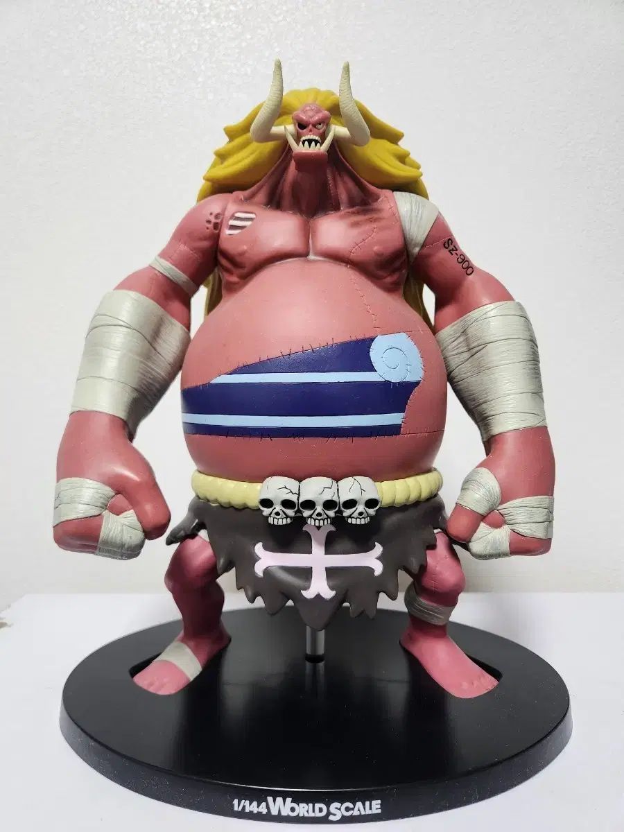 BANDAI ONE PIECE WORLD SCALE オーズ フィギュア 1/144 フィギュア