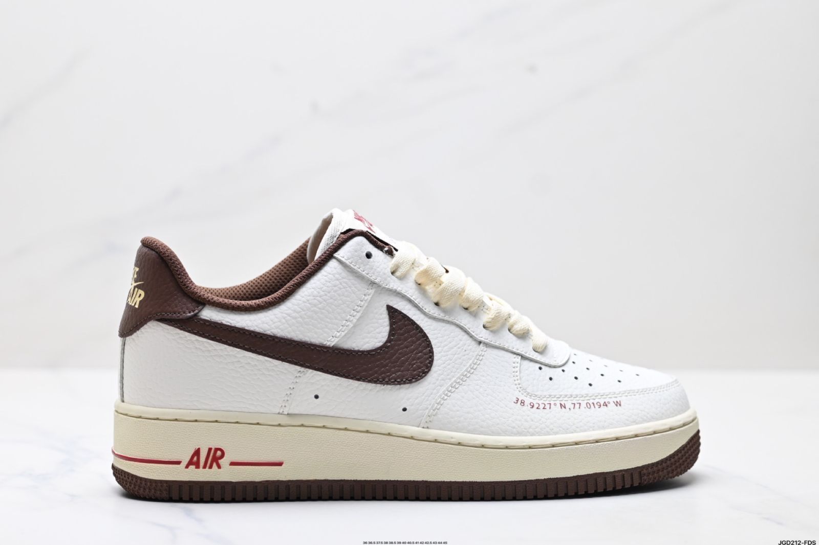 NIKE AIR FORCE 1 ‘07 LV8 / ナイキ エア フォース 1 ‘07 LV8-MM輸入1