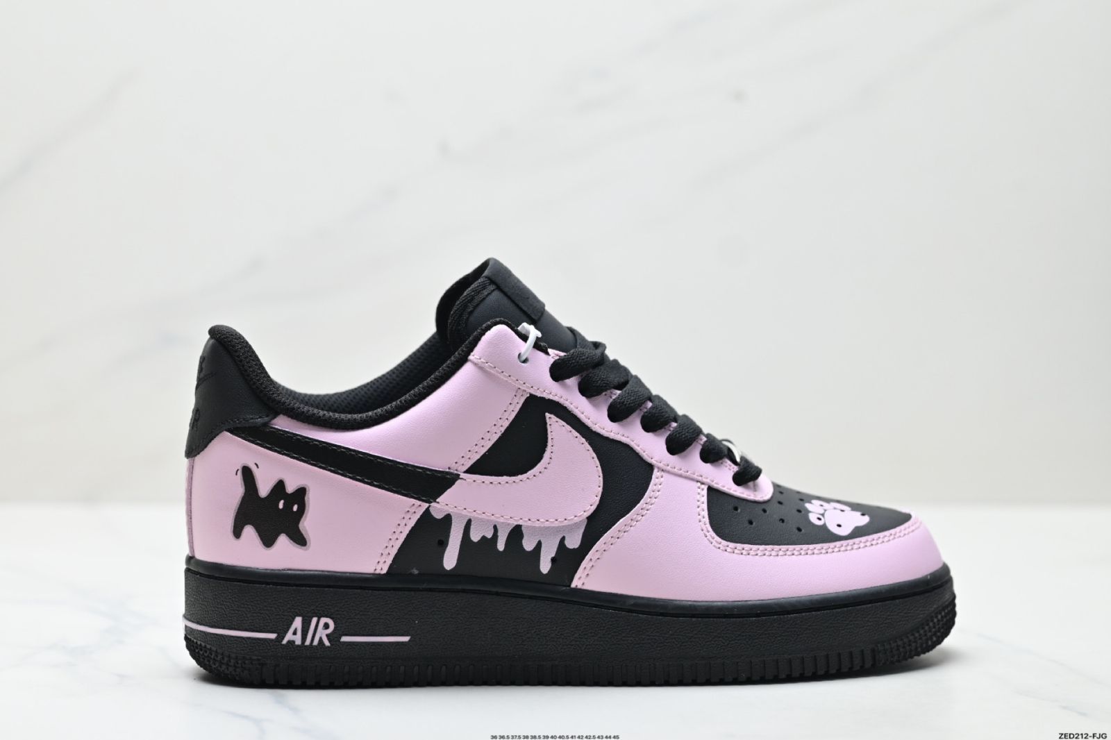 【今日特価】Nike AIR FORCE 1‘07 LV8 送料無料 在庫限定セール価格！