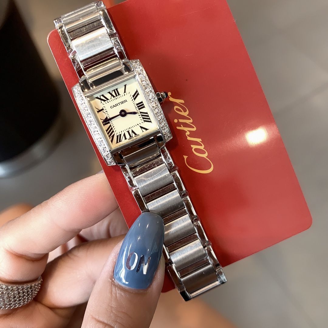カルティエ　cartier　腕時計　クオーツ時計