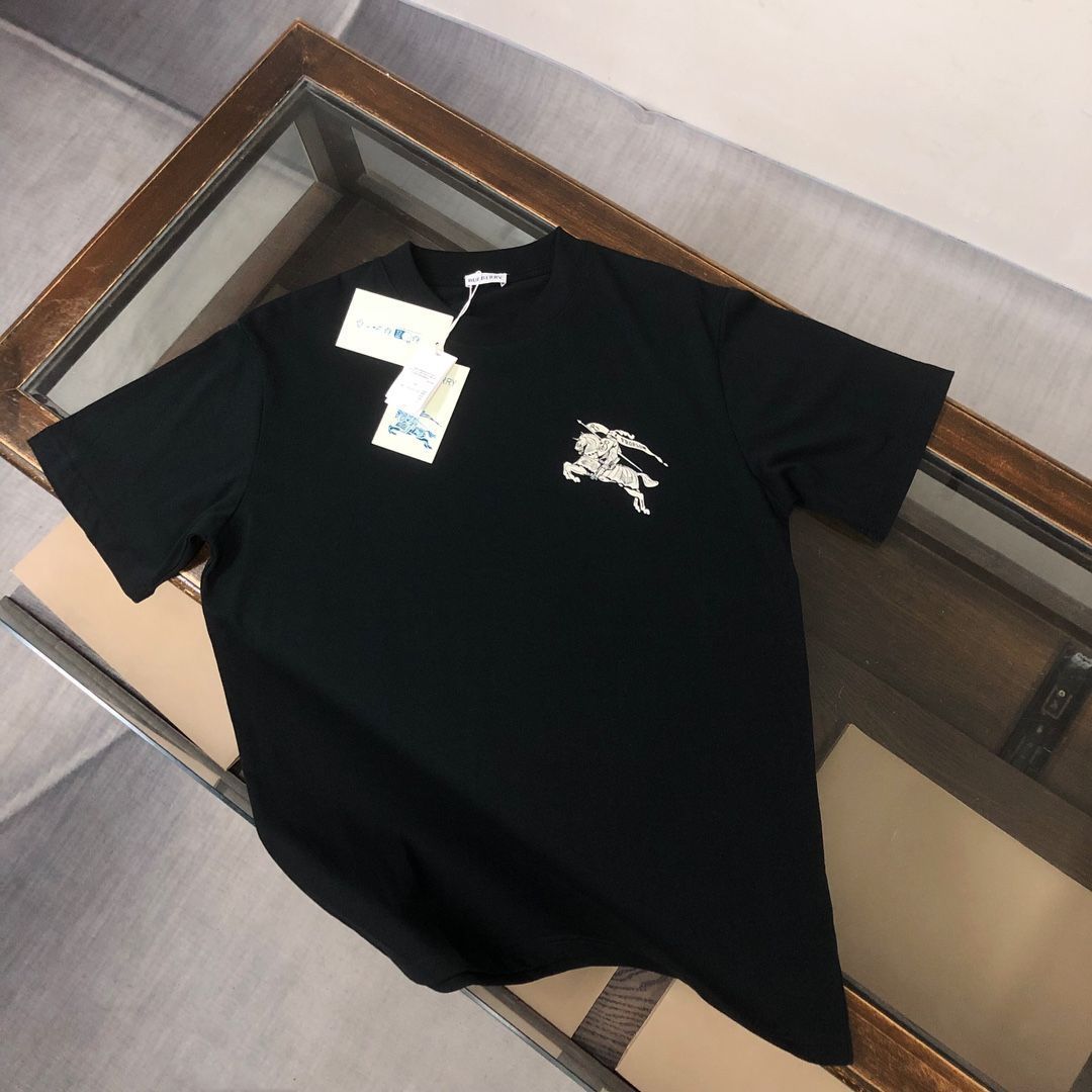 【本日限定特価】BURBERRY 春夏 ロゴプリントTシャツ [本日特価|新品未使用品]