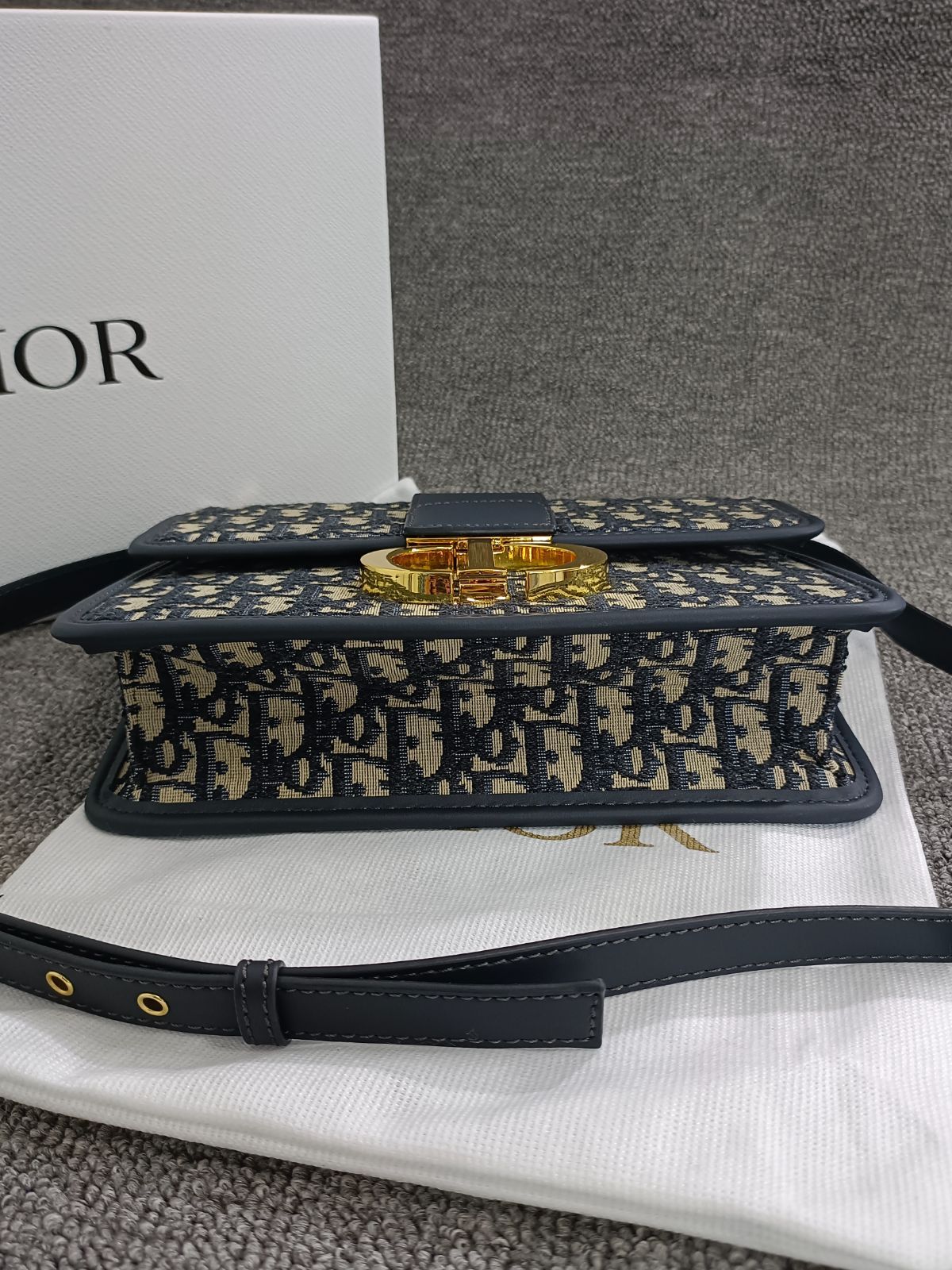 DIOR 30 MONTAIGNE ショルダーバッグ DIOR 30 MONTAIGNE ショルダーバッグ