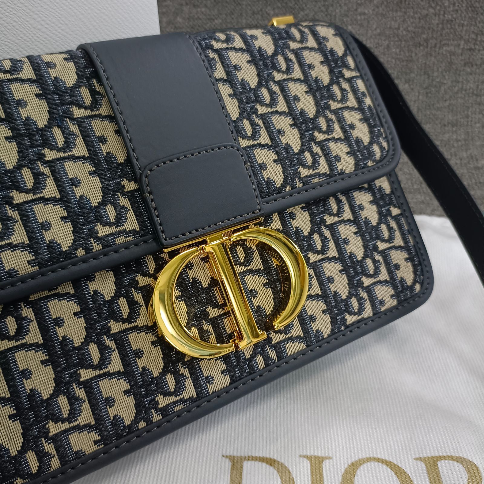 DIOR 30 MONTAIGNE ショルダーバッグ DIOR 30 MONTAIGNE ショルダーバッグ