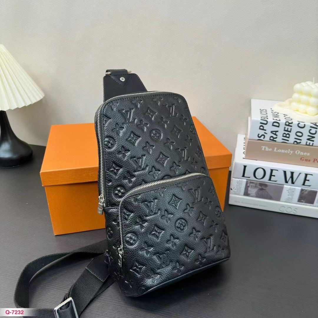 大割引 LOUIS VUITTON ルイヴィトンショルダーバッグbgjy
