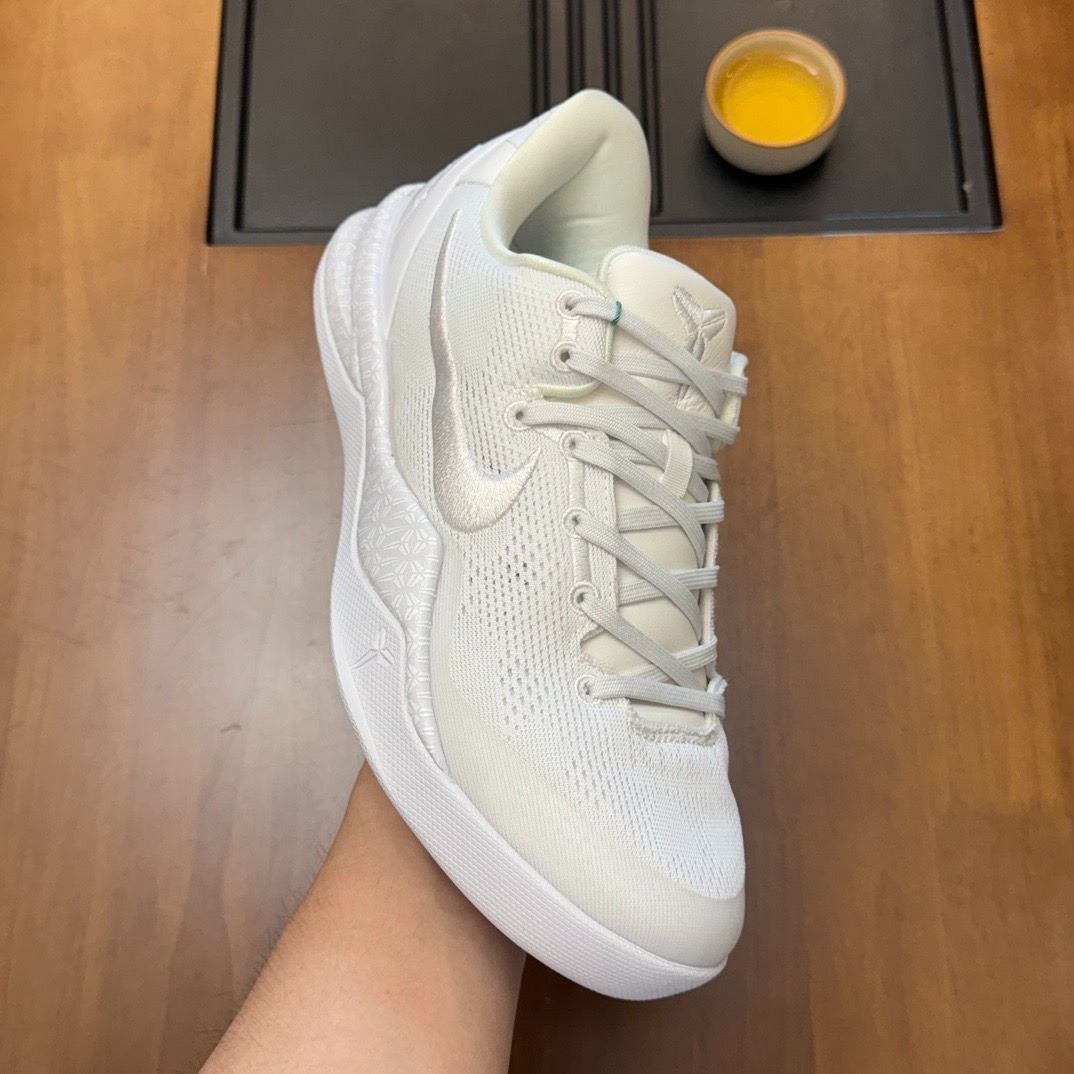 ?大特価???即購入箱付??新品 未使用 NIKE ZOOM KOBE 8 PROTRO HALO FJ9364-100