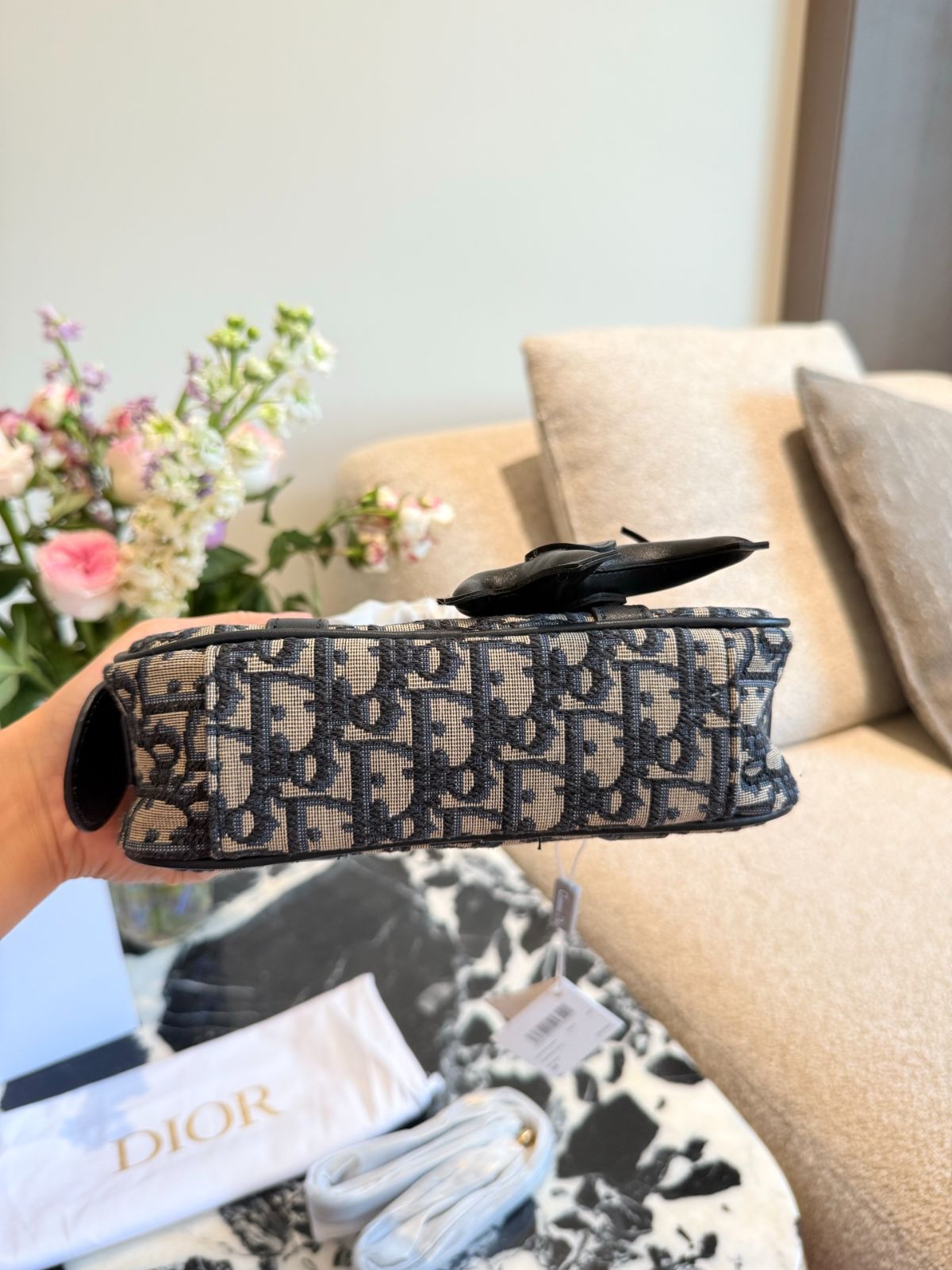 DIOR 2025年春夏新作 D-Vibe East-West ウルトラミニバッグ ? ブルー