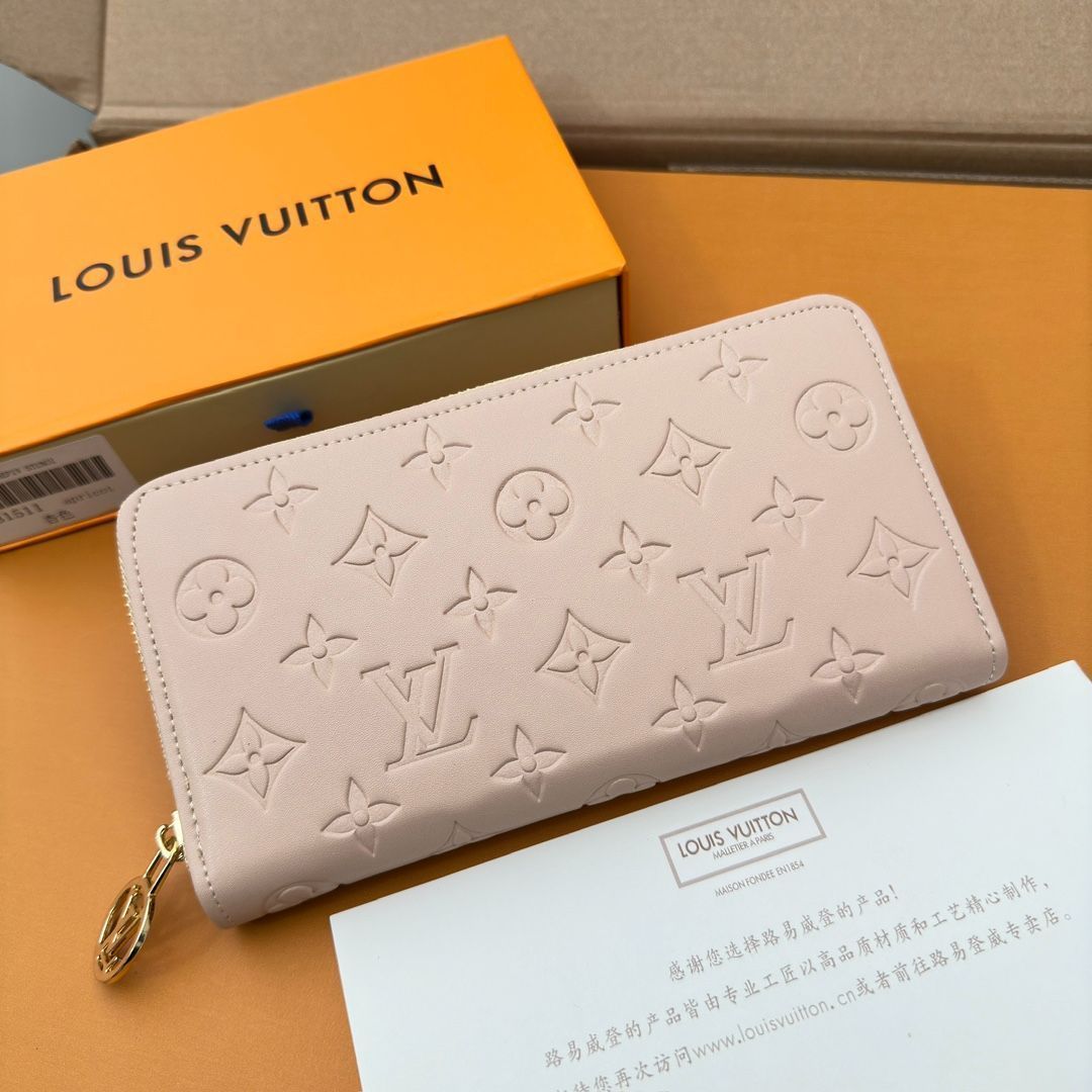 LVルイ・ヴィトン/財布はパッドMonogramエンボス模様の小羊の皮で縫製され、LV Circleロゴのリングがあしらわれた金色のファスナーが優美にデザインされ、複数の実用的な特色がある。[本日特価|新品未使用品]
