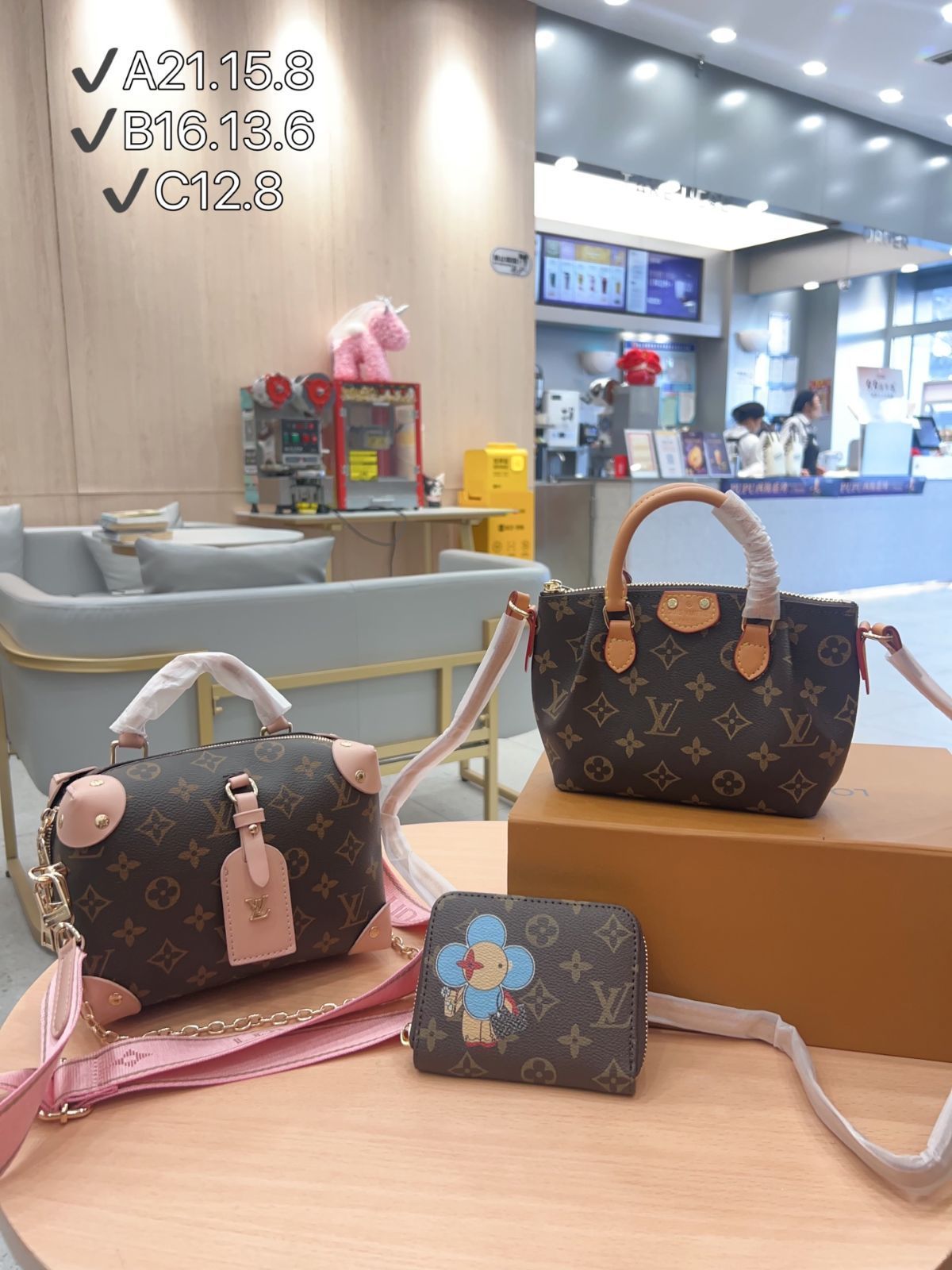 [本日特価] TOP New 2025 高品質3点セット - Lv ピンクボックスバッグ + ジアオバッグ + 財布 本日限定特別割引！[本日特価|新品未使用品]