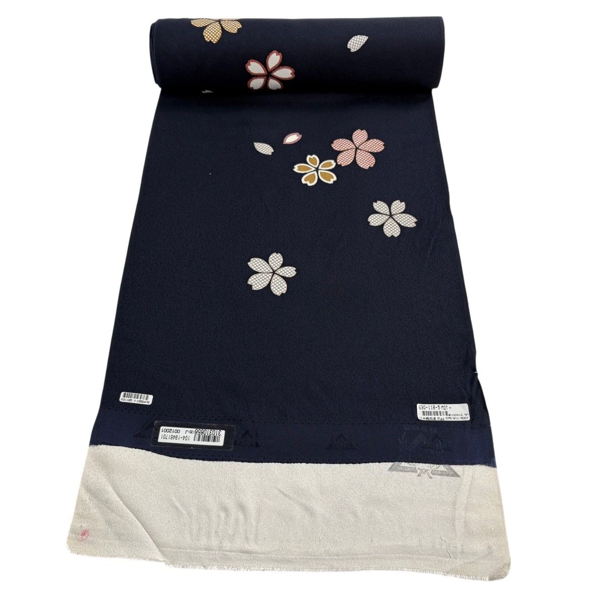 反物 秀品 小紋 桜 金彩 黒 正絹 【中古】