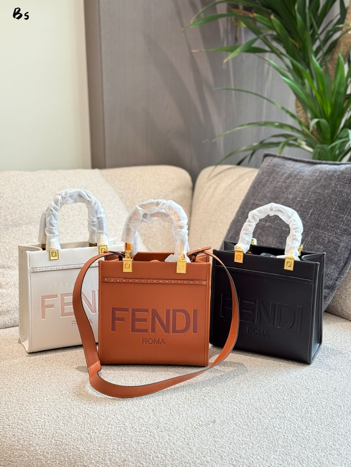 【今日特価】Fendi Sunshine Tote Small 25cm フェンディ サンシャイン トート スモール 25cm