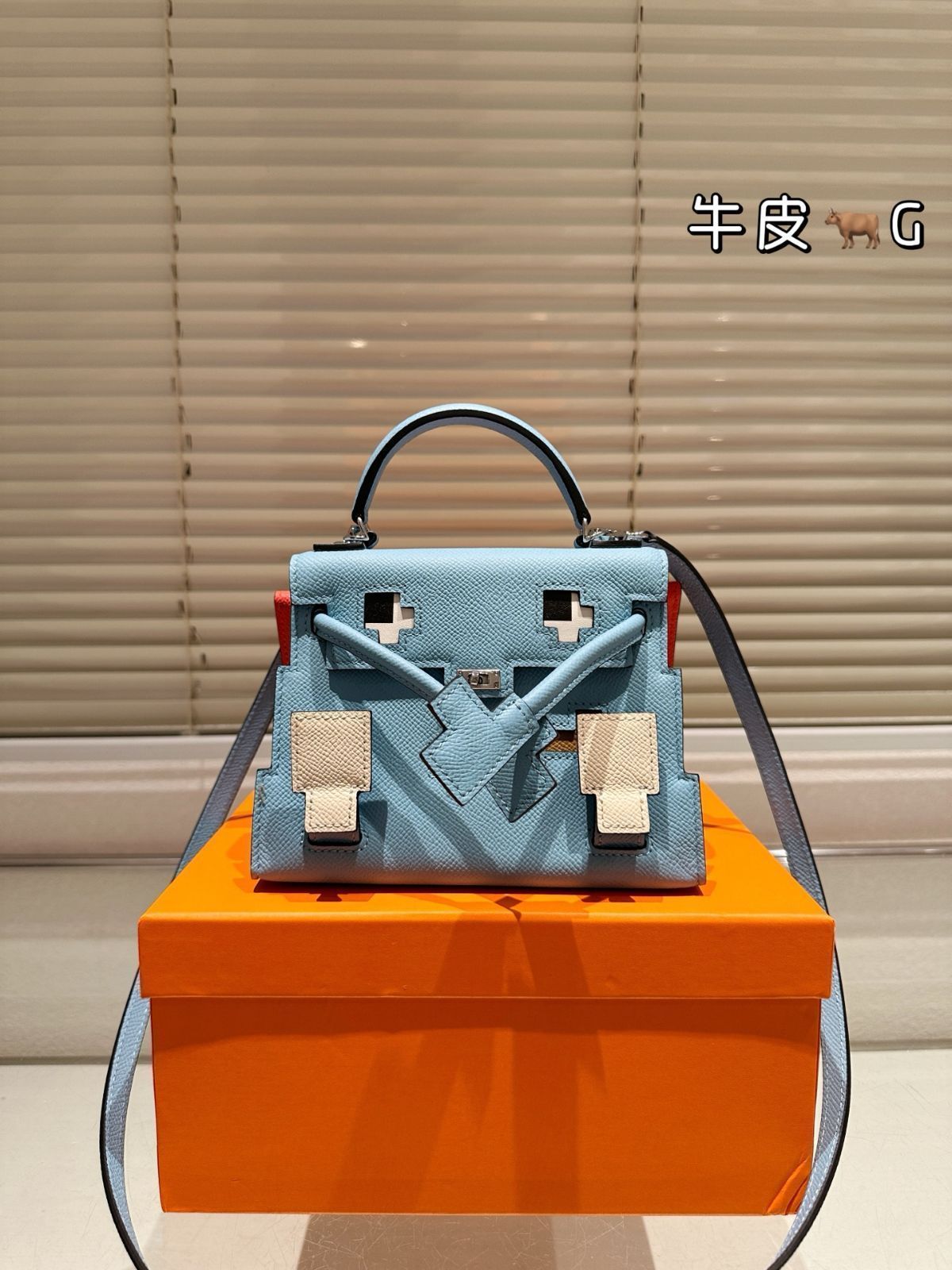 【今日特価】Prada 2025 New Parachute Bag プラダ 2025 パラシュートバッグ サイズ 23×26cm