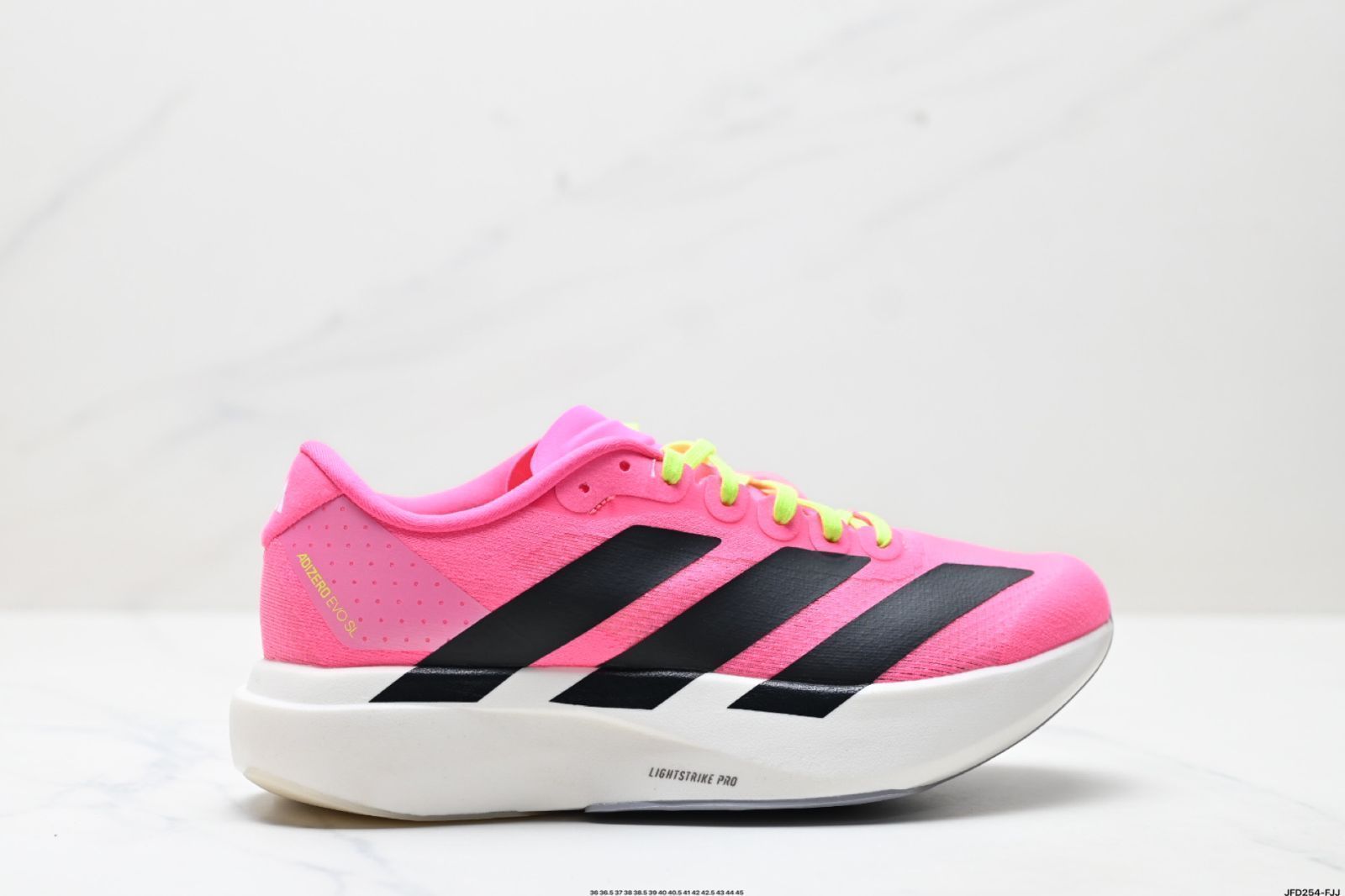 アディダス Adidas Adizero Evo SL 快適でユニバーサル 滑り止め・耐磨耗性 ロートップ カジュアルランニングシューズ