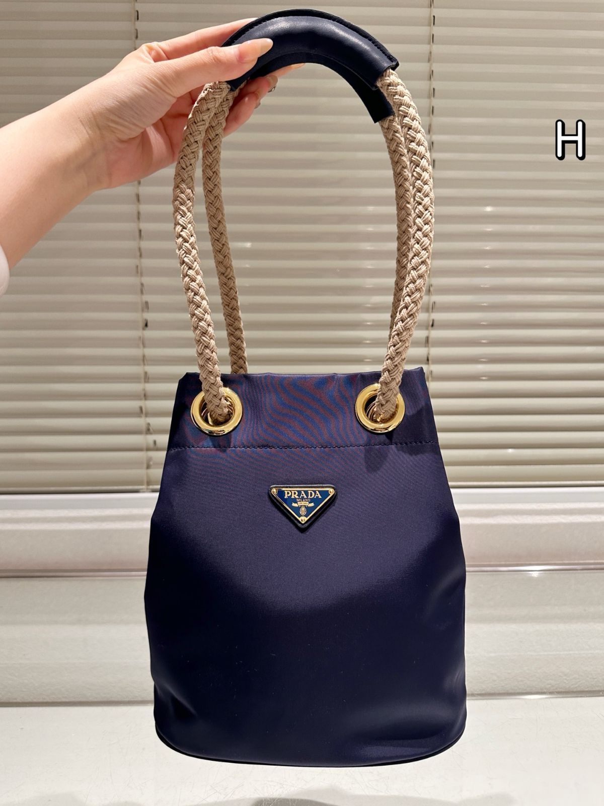 今日特価】Prada 2025 New Parachute Bag プラダ 2025 年新款 