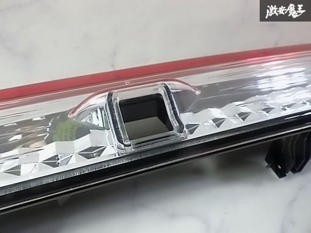 三菱 純正 CV1W CV2W CV5W デリカD:5 D5 後期 リア ガーニッシュ