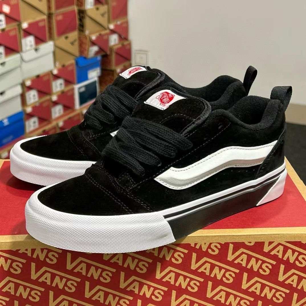 【今日特価】Vans Knu Skool ブラックウォリアーアップグレード版 パンシューズ 男女兼用 スケートシューズ ショックアブソーブ ローカット！送料無料！在庫限定のお得な価格です！