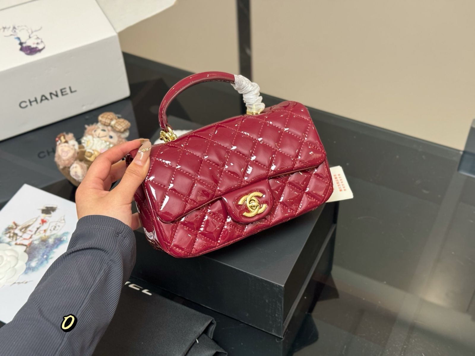 【今日特価】Chanel mini CF handle!国内送料無料!限定在庫セール価格です! 【今日特価】Chanel mini CF handle!国内送料無料!限定在庫セール価格です!