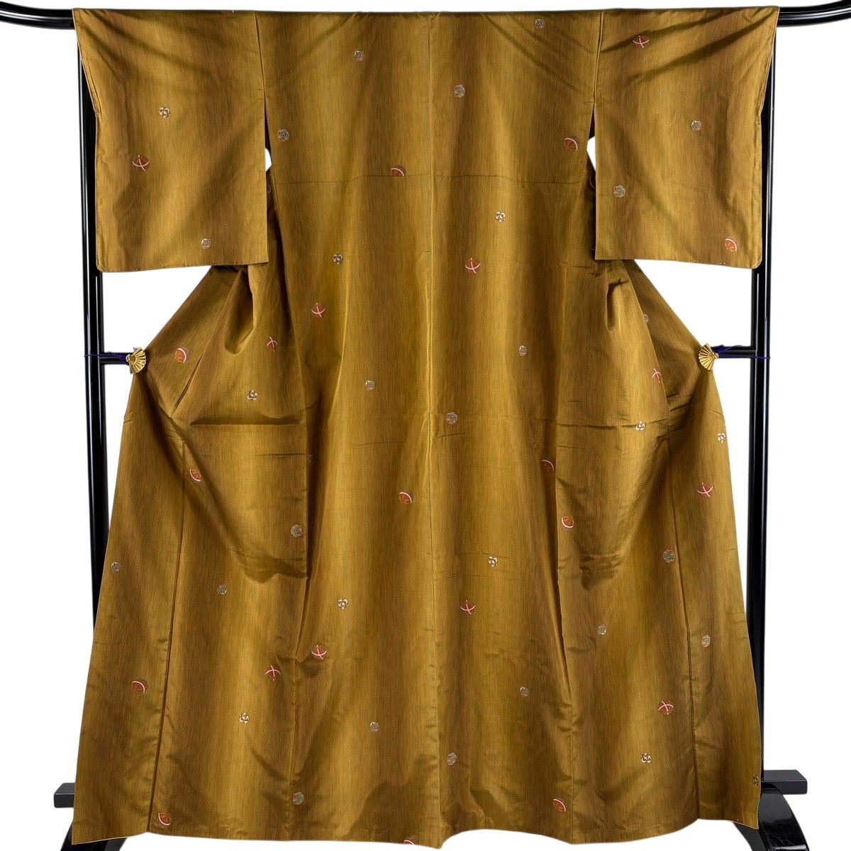 【美品】 小紋 身丈167cm 裄丈67cm M 袷 紬地 鞠 山吹茶色 正絹 秀品 【中古】