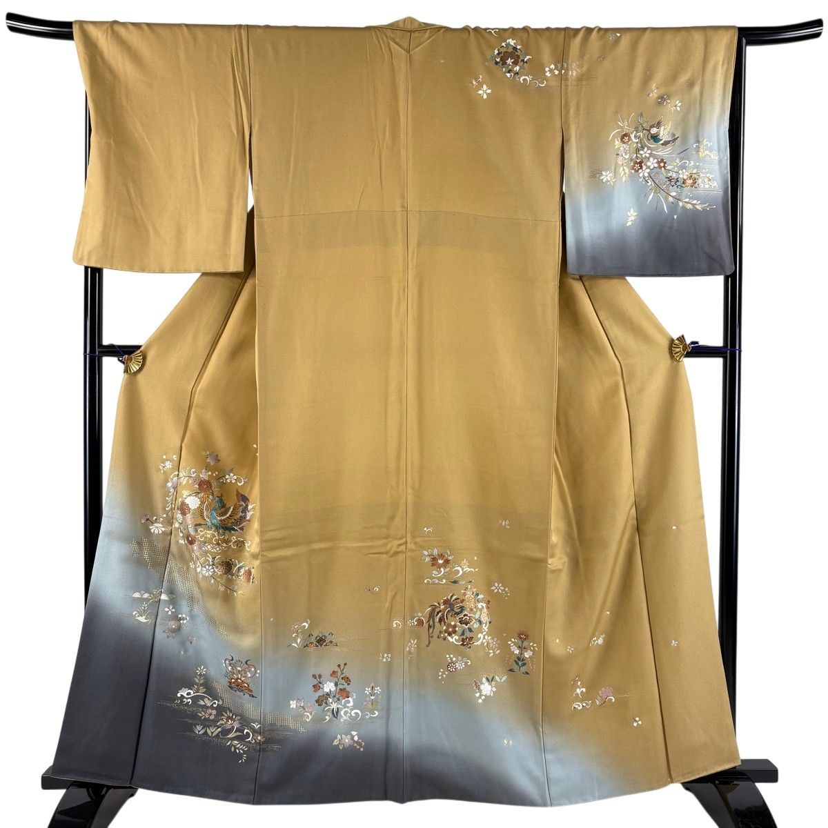 訪問着 身丈161cm 裄丈68cm L 袷 やまと 花喰い鳥 草花 刺繍 金彩 ベージュ 正絹 秀品 【中古】