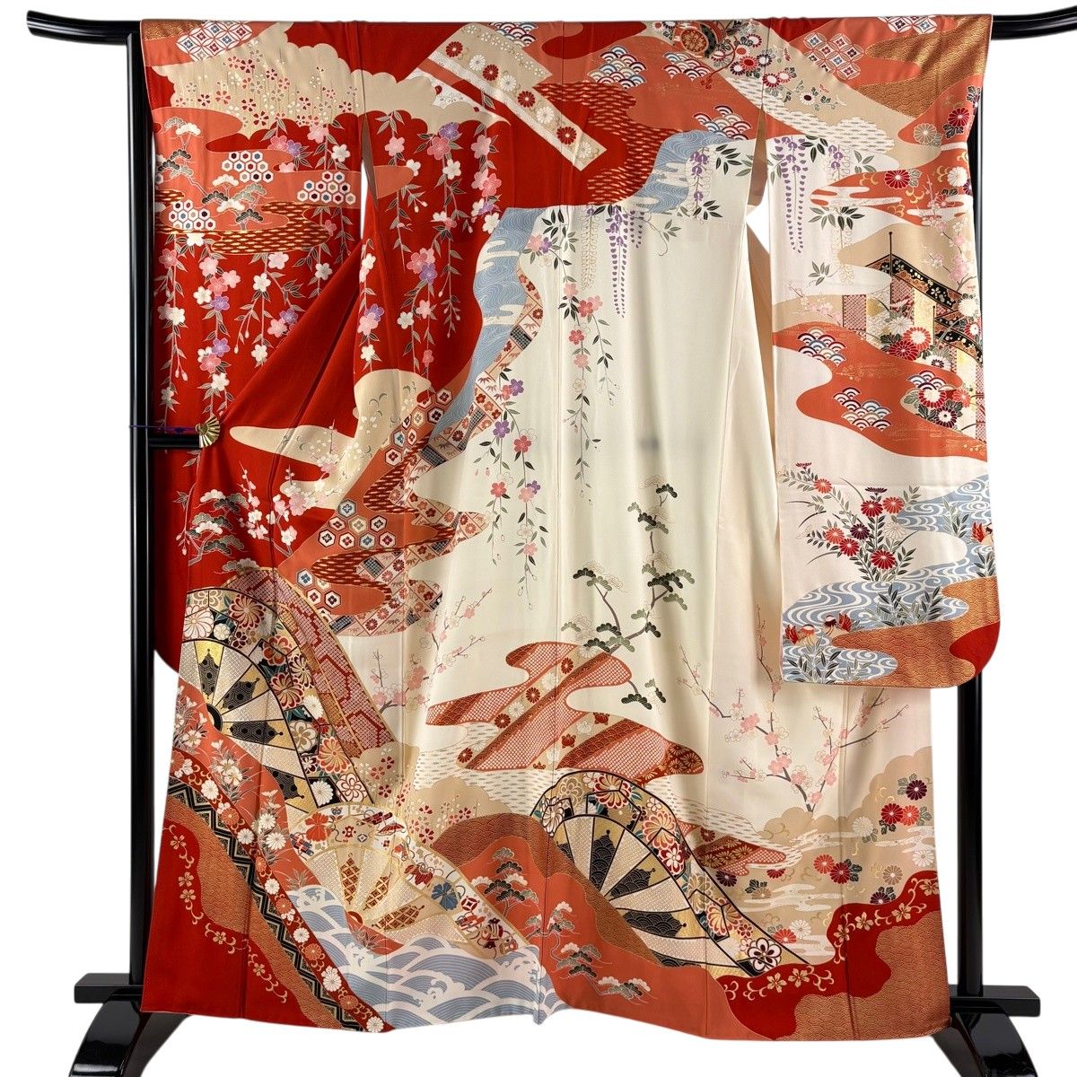 【美品】 振袖 身丈159.5cm 裄丈67cm M 袷 片輪車 松梅 金糸 金彩 赤 正絹 秀品 【中古】