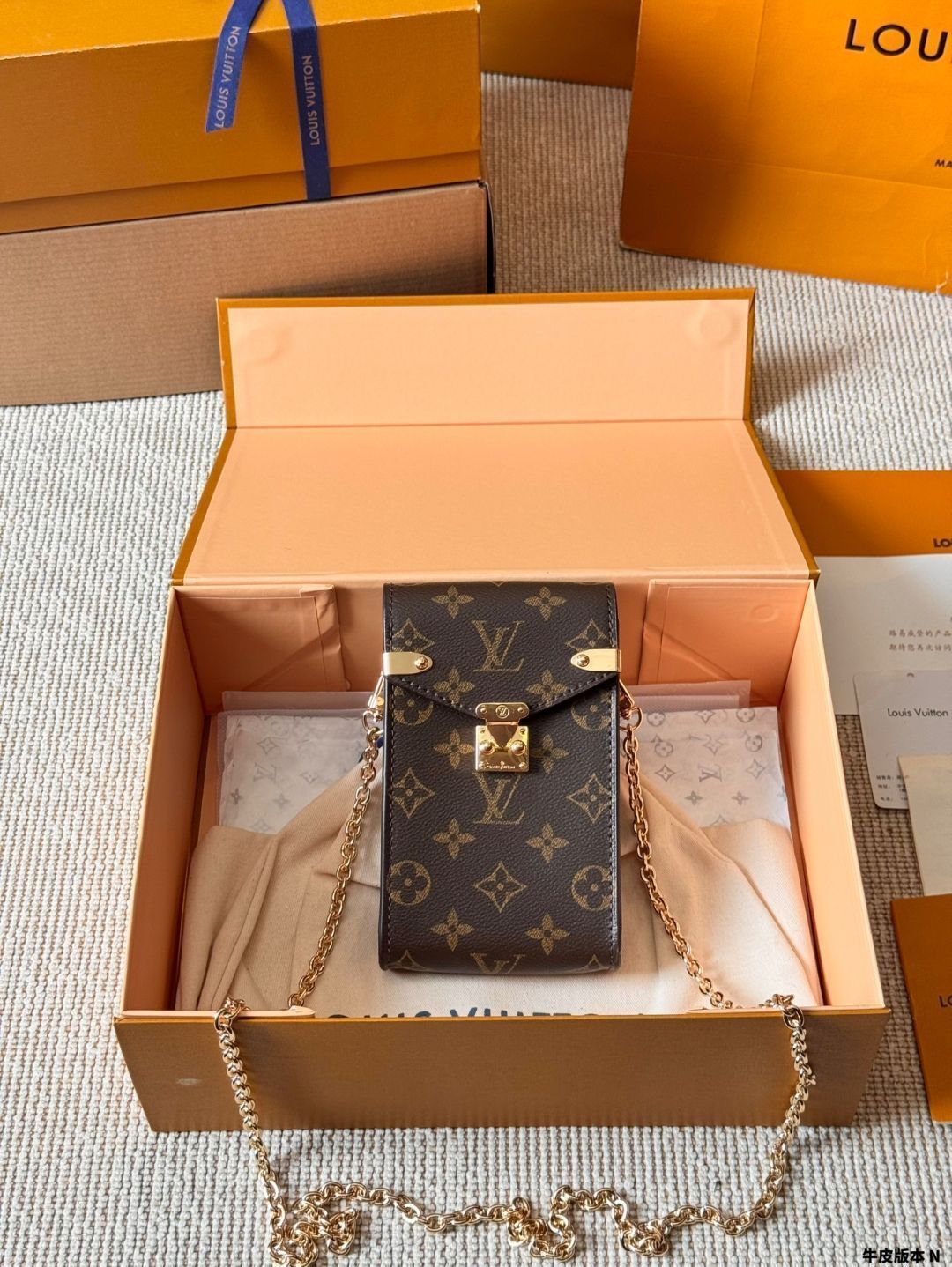 【今日特価】LV Louis Vuitton Vertical ZippyWallet バーチカル スマホポーチ - コンパクトなスタイリングバッグ