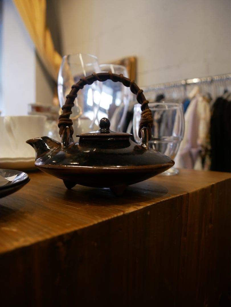 東あずま店 併売品】 黒薩摩 苗代川焼 黒茶家 黒千代香 急須 酒器