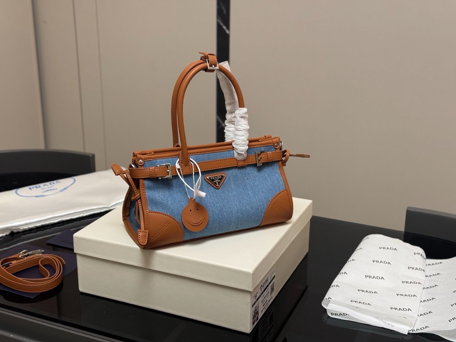 【今日特価】Prada Soft Lux Canvas Underarm Bag プラダ ソフトラックス キャンバス アンダーアームバッグ