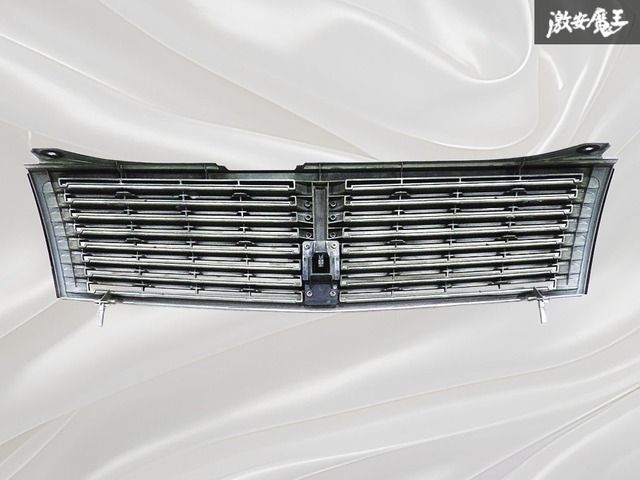 希少 / 破損なし！～ 日産 NISSAN 純正 Y34 セドリック 前期 フロント