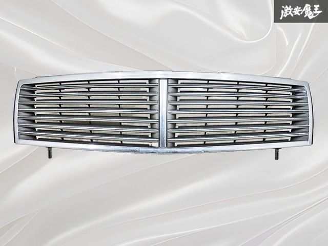 希少 / 破損なし！～ 日産 NISSAN 純正 Y34 セドリック 前期 フロント