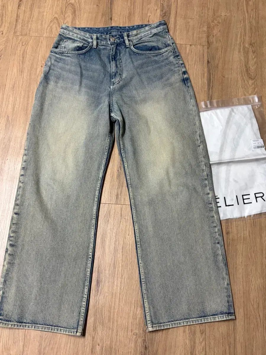 (W30/L30) ベルリエ トゥルー ワイド デニム ライト ホエール インディゴ 出品