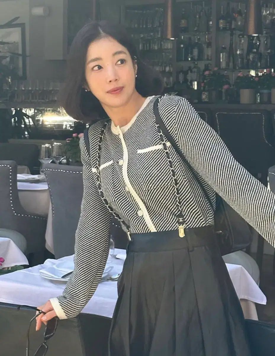 オンアンドオン diagonal striped cardigan - black