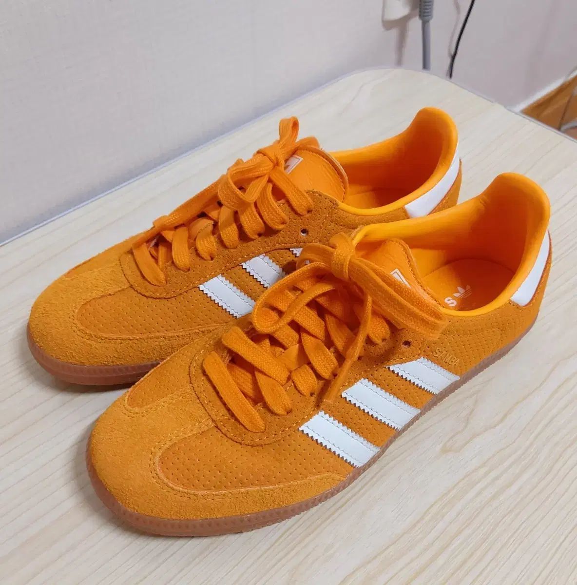 アディダス サンバ OG オレンジ ラッシュ