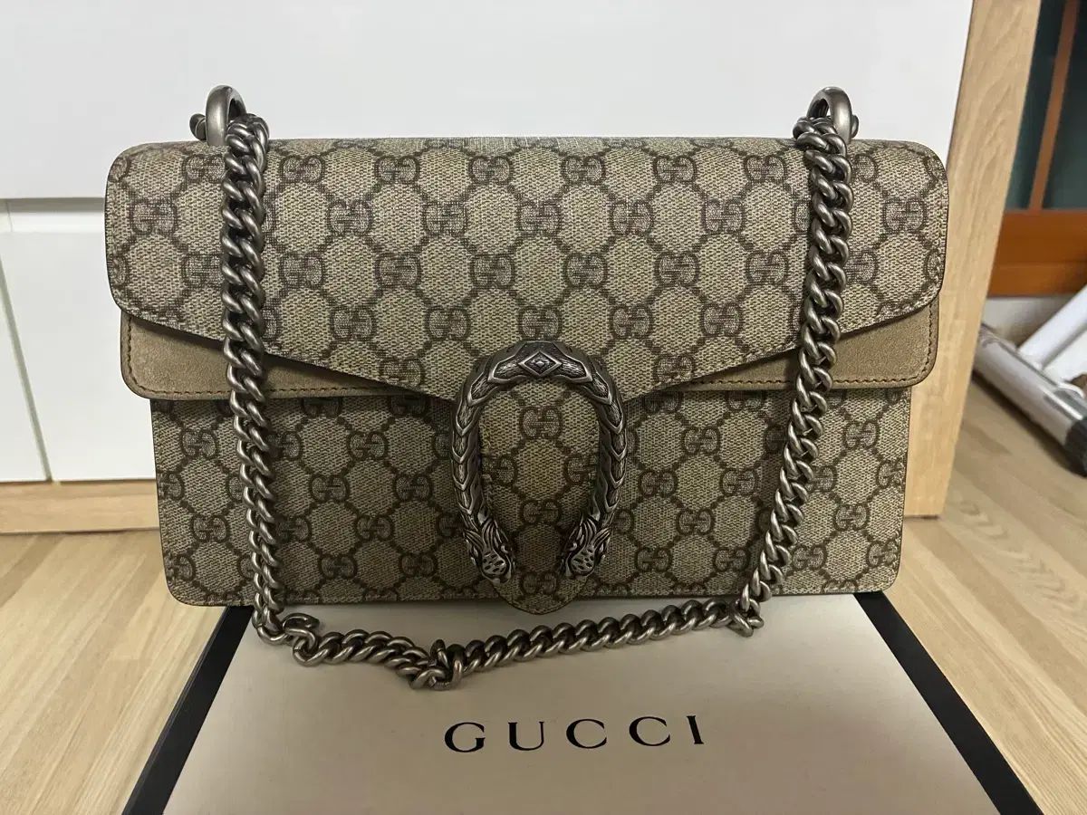 グッチ ディオニソス クロスチェーン バッグ
