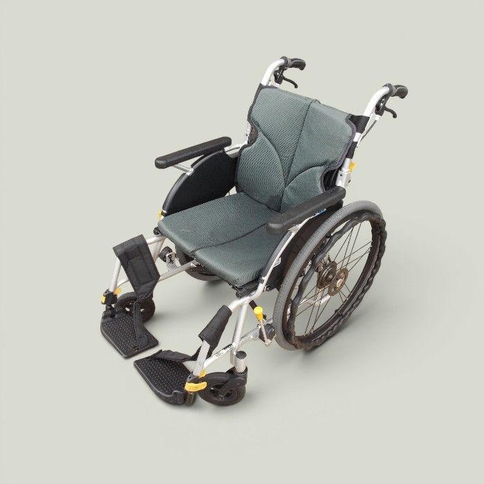 送料無料（一部地域を除く）自走式駐車場　ネクストコア　NEXT-11B-42　座面、背もたらえ代用品、さび有　　ts-26-0608-03