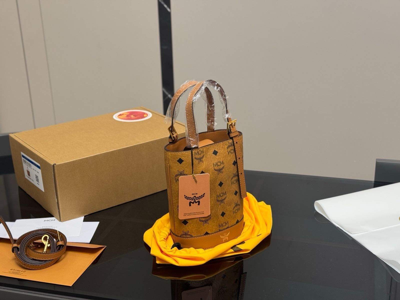 【今日特価】MCM Bucket Bag・エムシーエム バケットバッグ-WTO輸入3