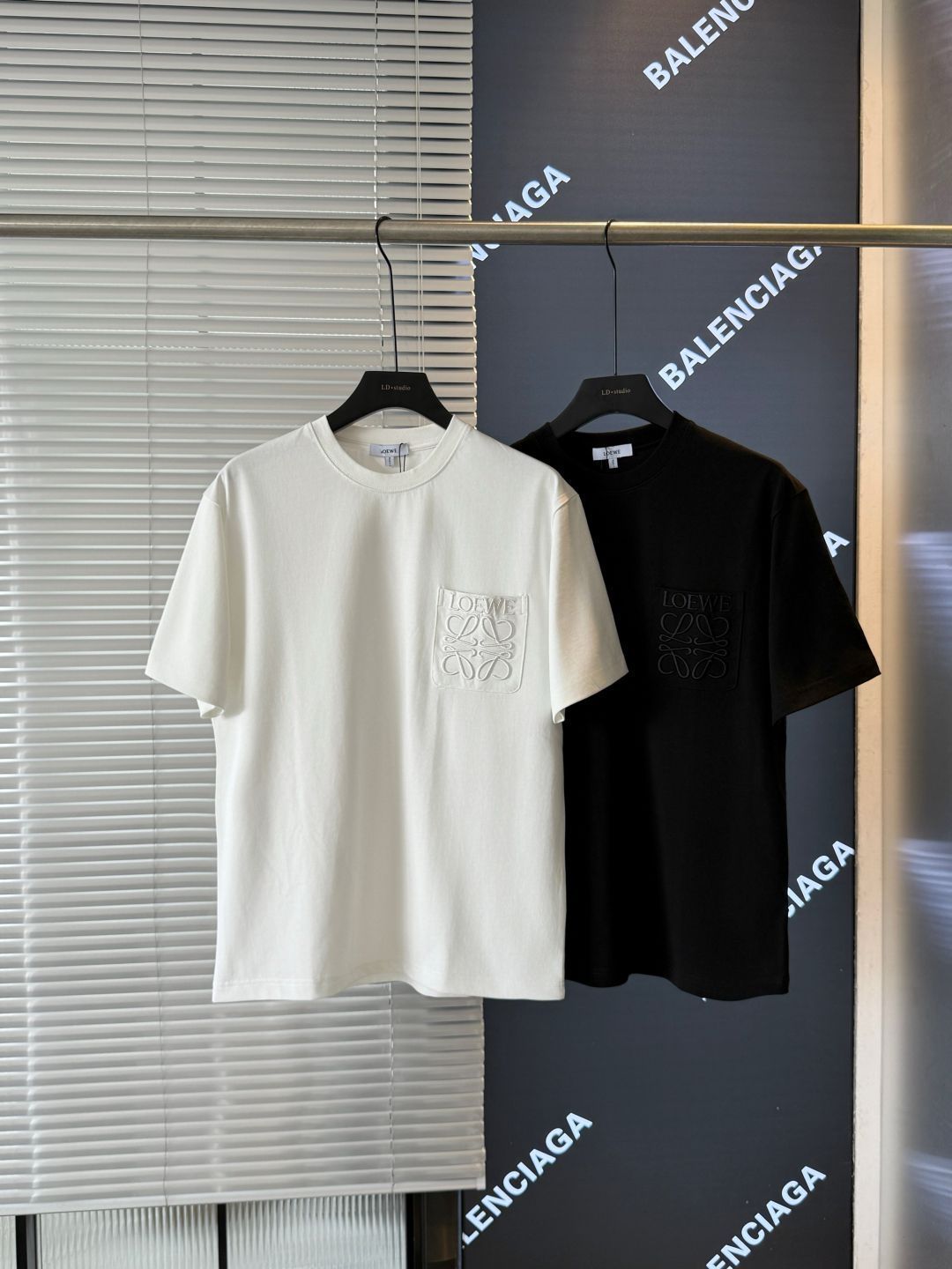 【今日特価】LOEWE クラシック ポケット刺繍 T シャツ