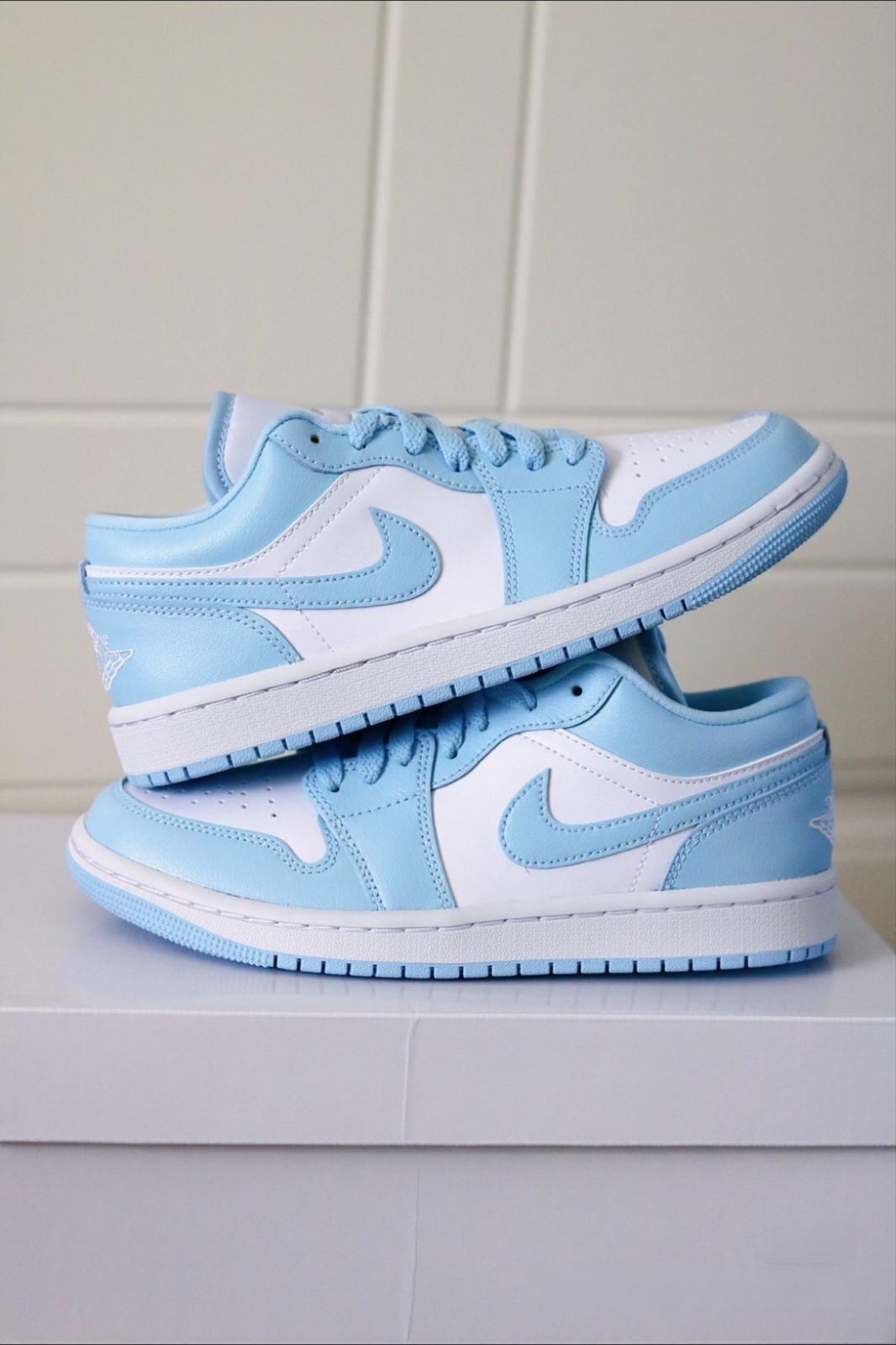 ?大特価?新品 未使用 Nike Air Jordan 1low aluminum aj1 スニーカー 箱付