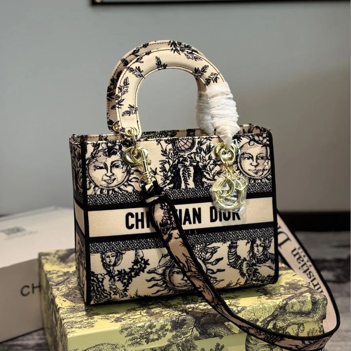 美品★Dior★ Lady ショルダーバッグ ハンドバッグ