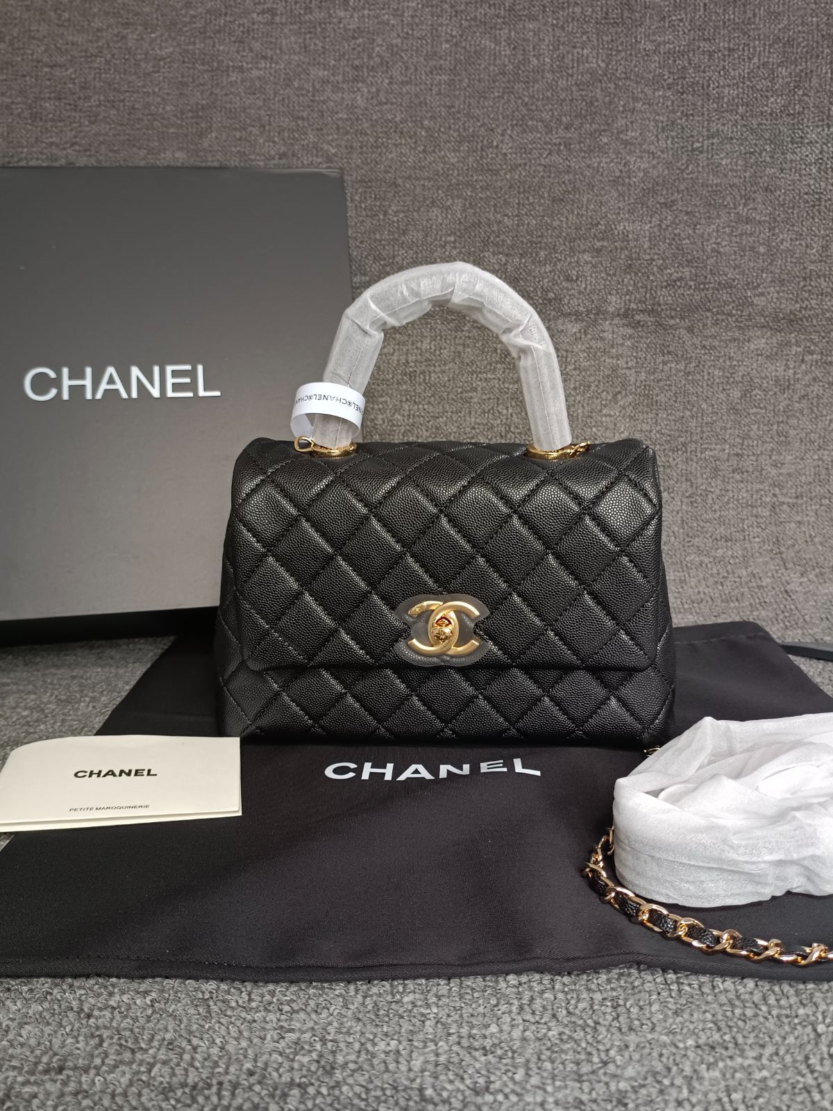 CHANEL シャネル ココハンドル　xs 24cm