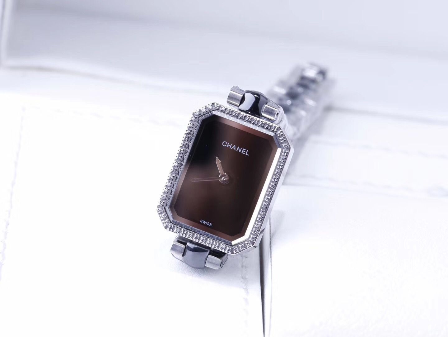 シャネル プルミエール?セラミック H2132