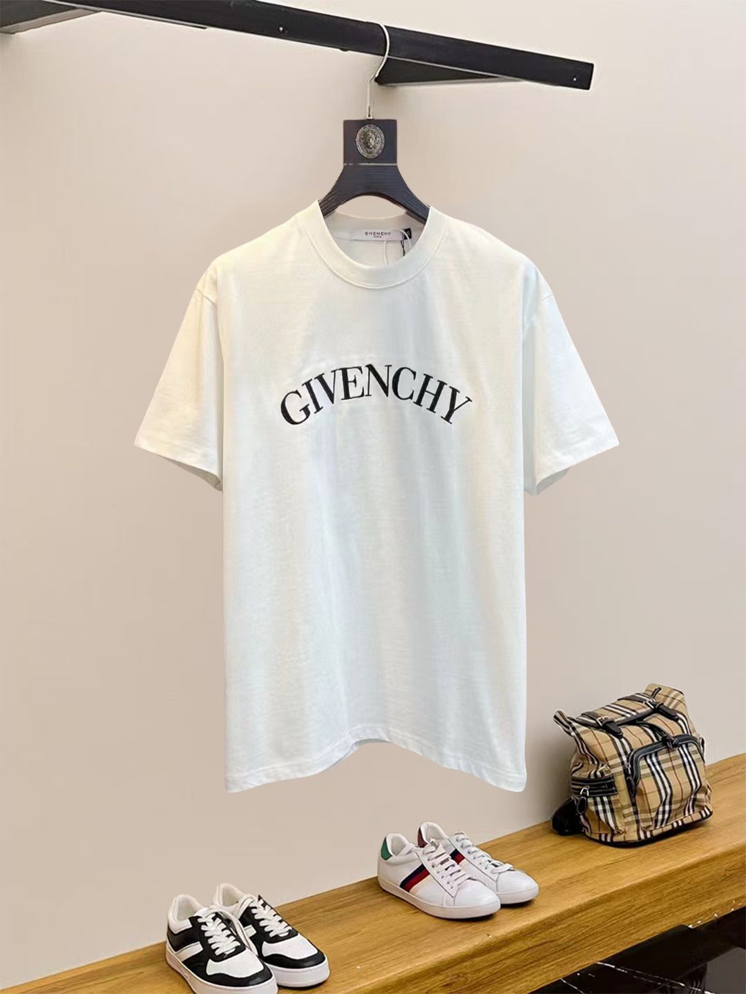 【今日特価】GIVENCHY GVC 25SS 刺繍 LOGO ショートスリーブ