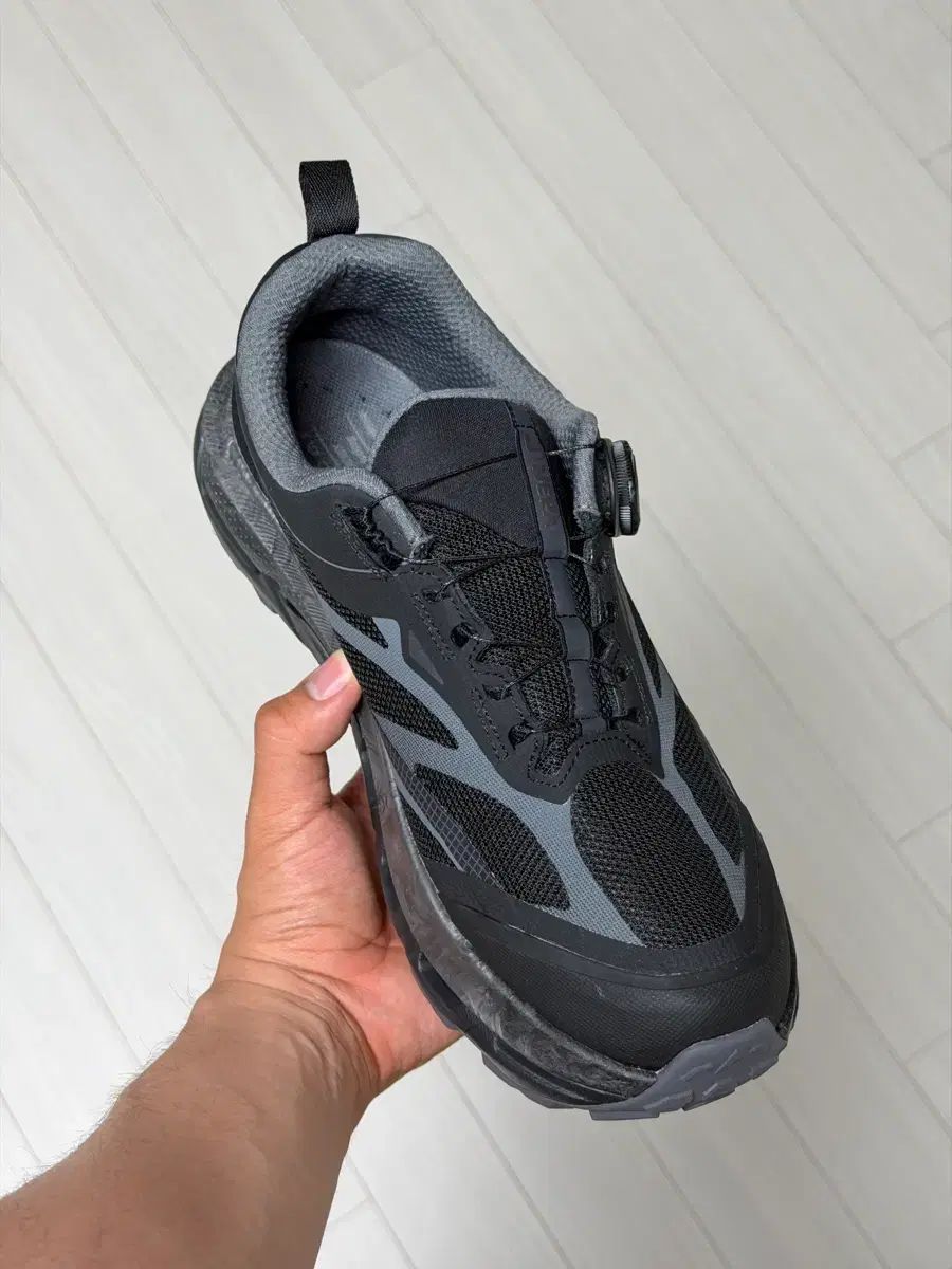 285) ネパ (NEPA) ホイッスルライザー オリジナル 登山靴
