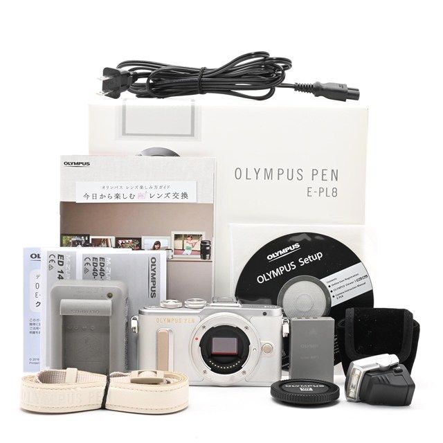 ＜並品＞ OLYMPUS E-PL8 ボディ ホワイト｜ミラーレス一眼カメラ｜シャッター数8,679枚｜動作快調｜バッテリー蓋一部破損あり｜実用品｜元箱付き