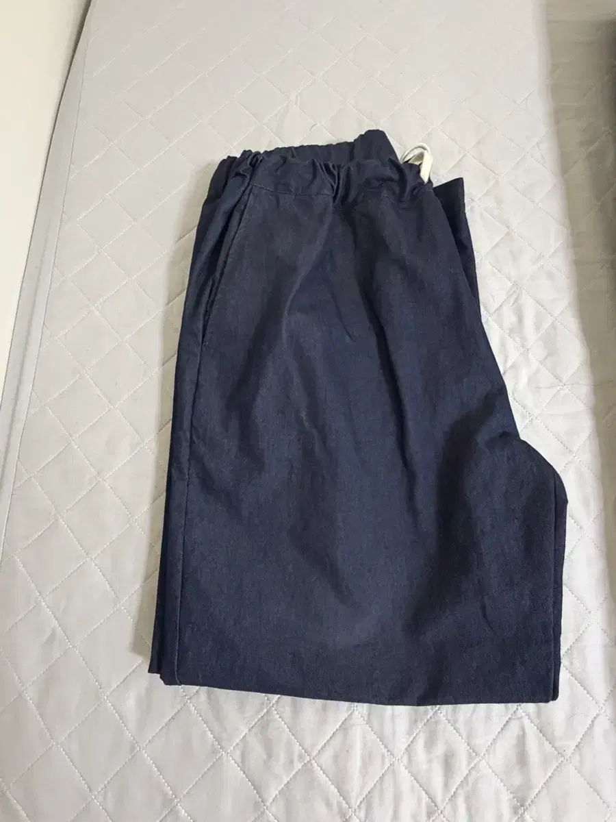 ホーリーサン デニムパンツ L